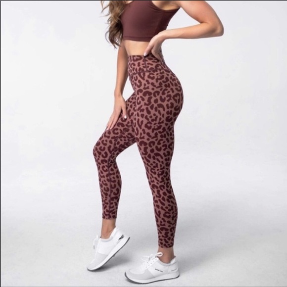 Balance Athletica Ascend King Cheetah 
